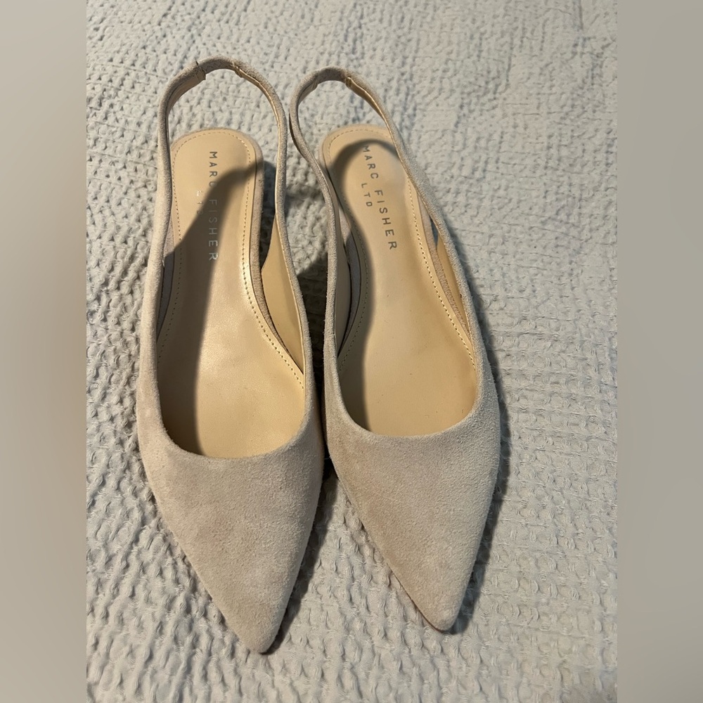 Marc Fisher LTD cream suede kitten heel sling back. 6.5